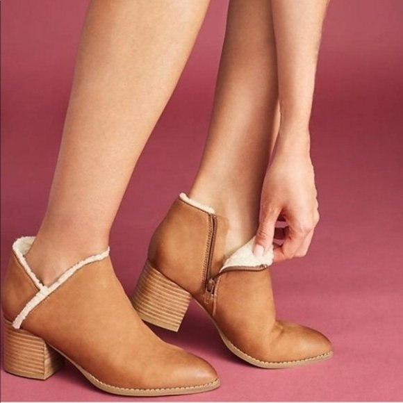 Cognac Fur Lined Warm Block Heel Ankle Booties - Picture 1 of 5